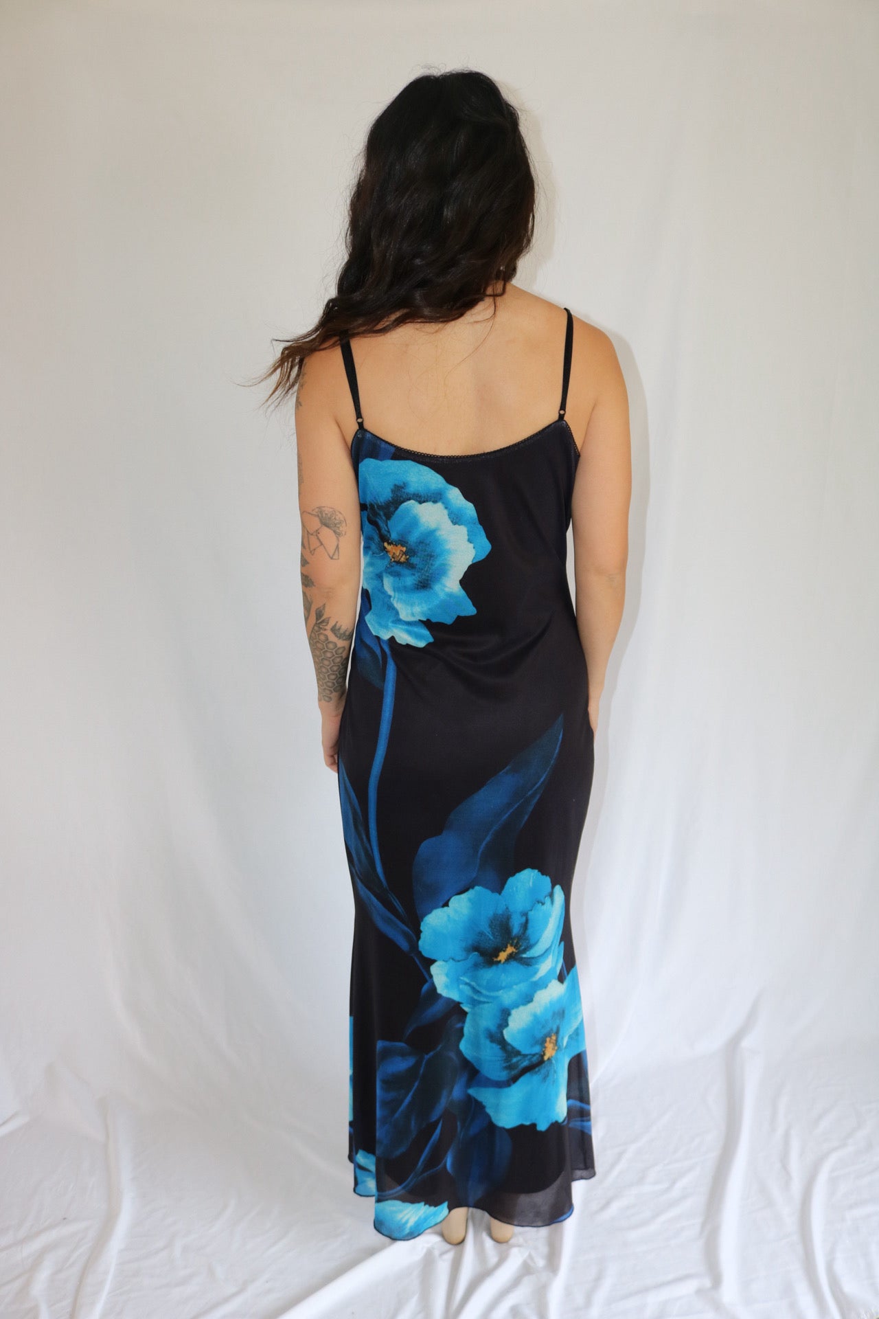 The Midnight Blue Dress — Fore