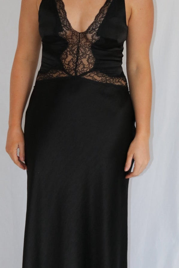 The Sloane Dress — Beck & Bridge