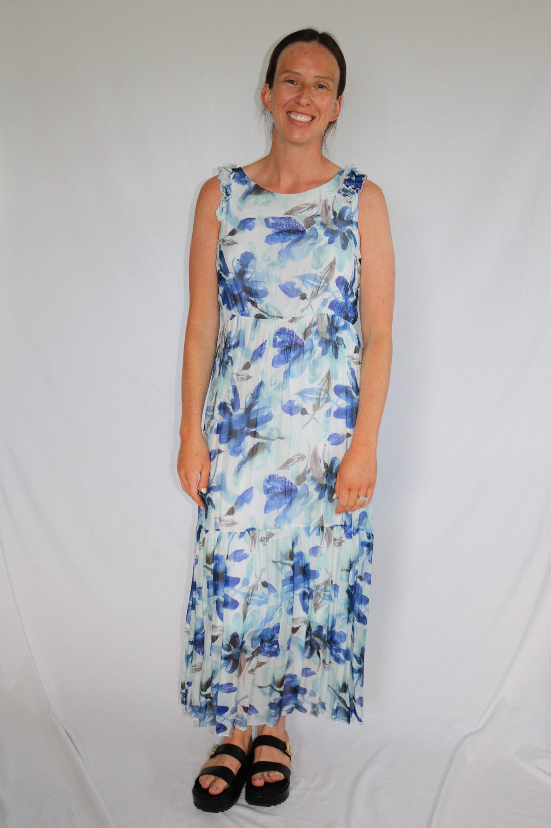The Coastal Dress — Le Ragare