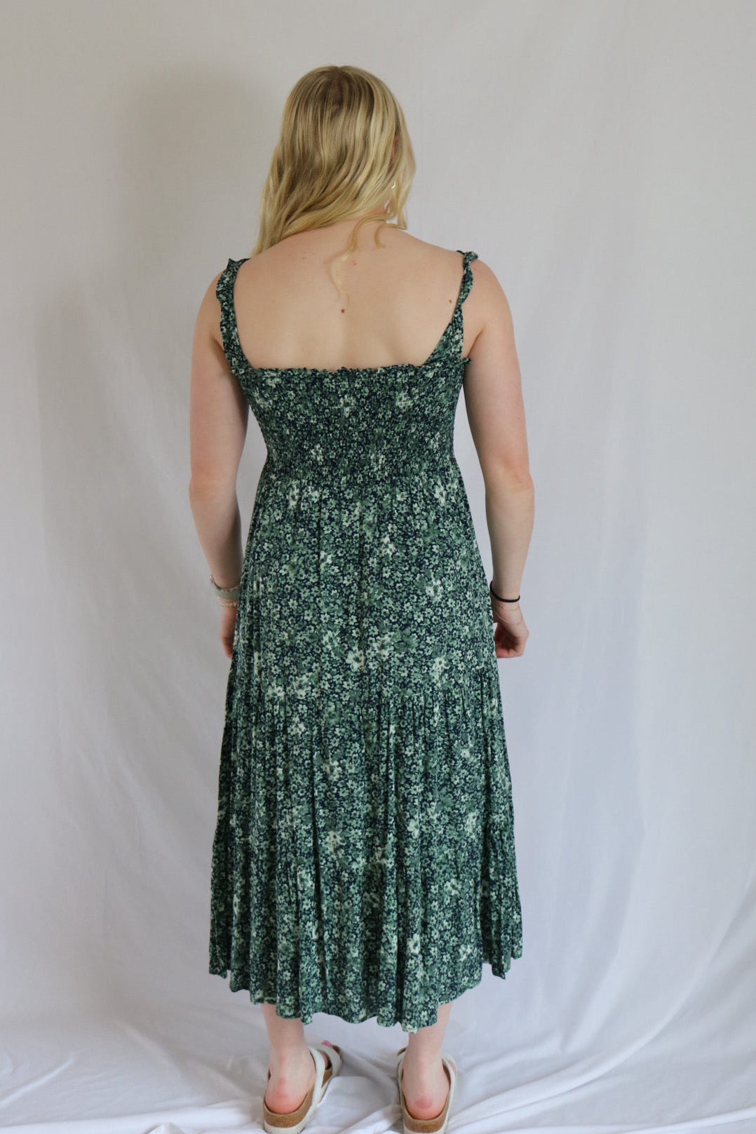 The Willow Dress — Apricot