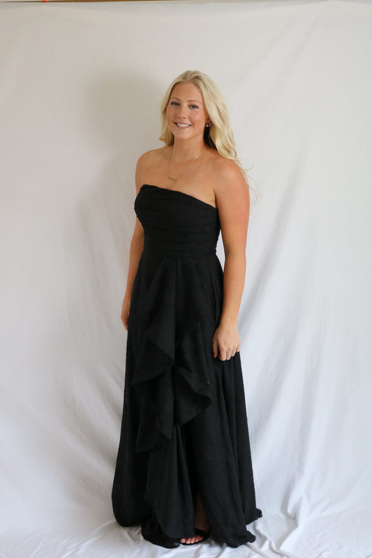 The Midnight Romance Gown — Windsor