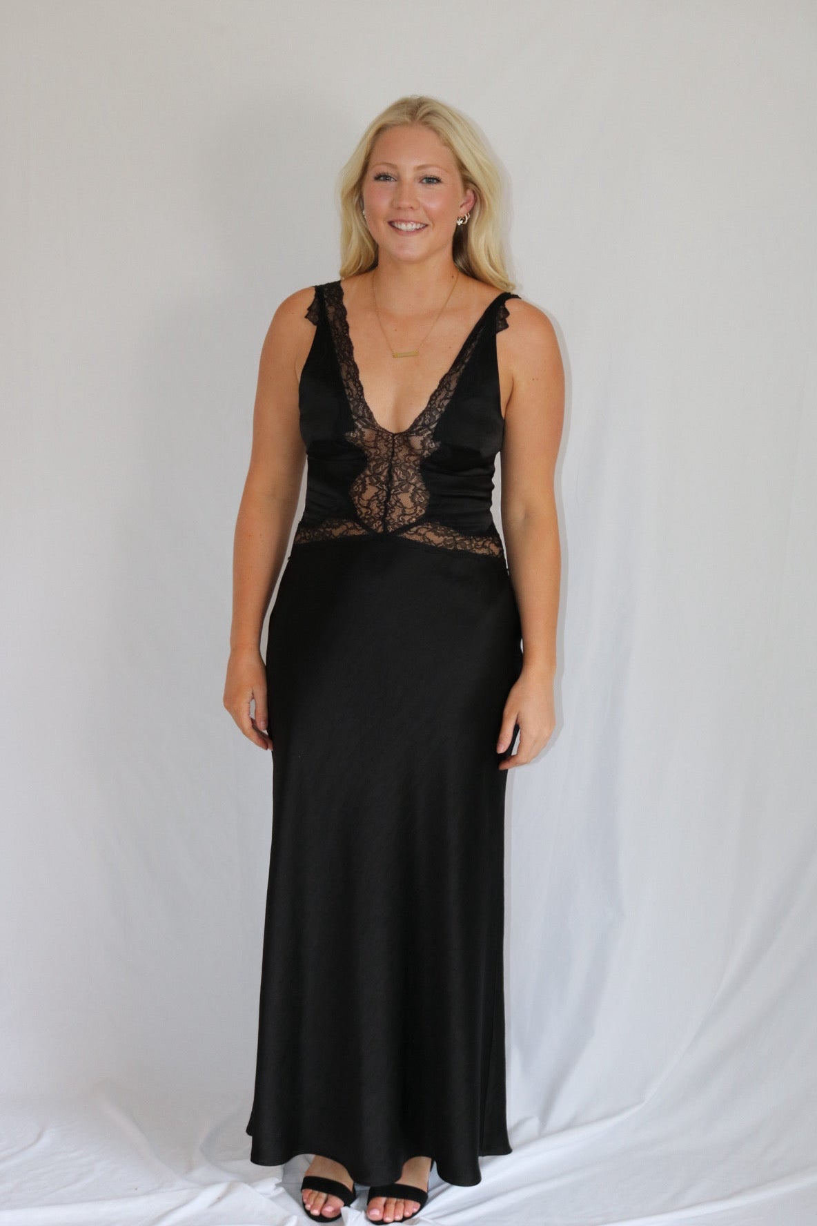 The Sloane Dress — Beck & Bridge