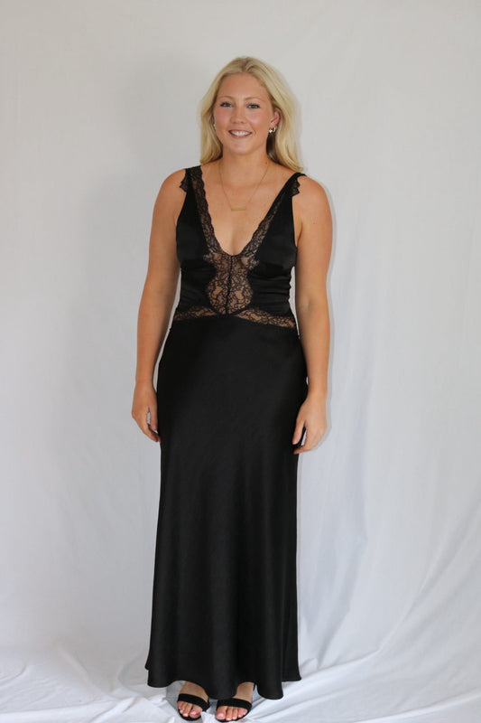 The Sloane Dress — Beck & Bridge